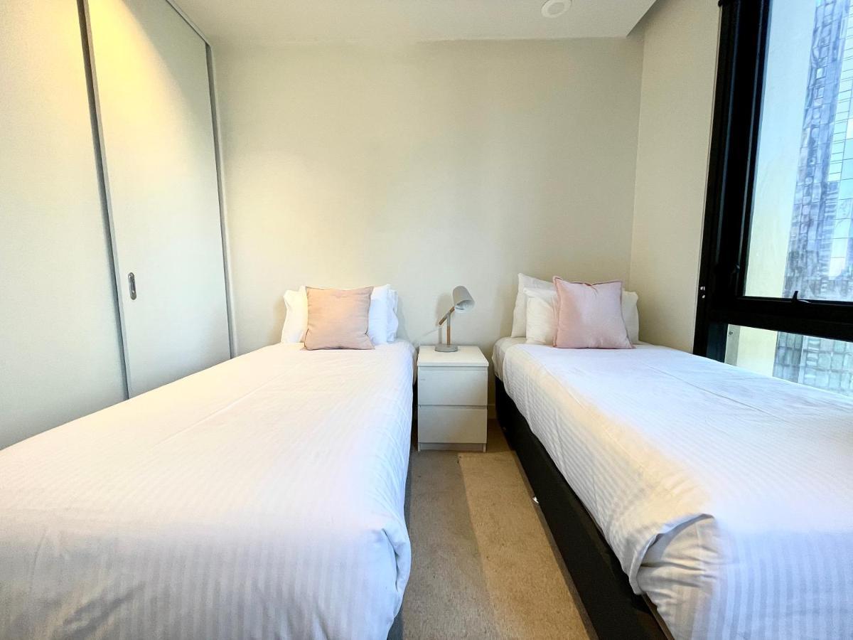 Readyset Apartments At Empire Melbourne Bagian luar foto